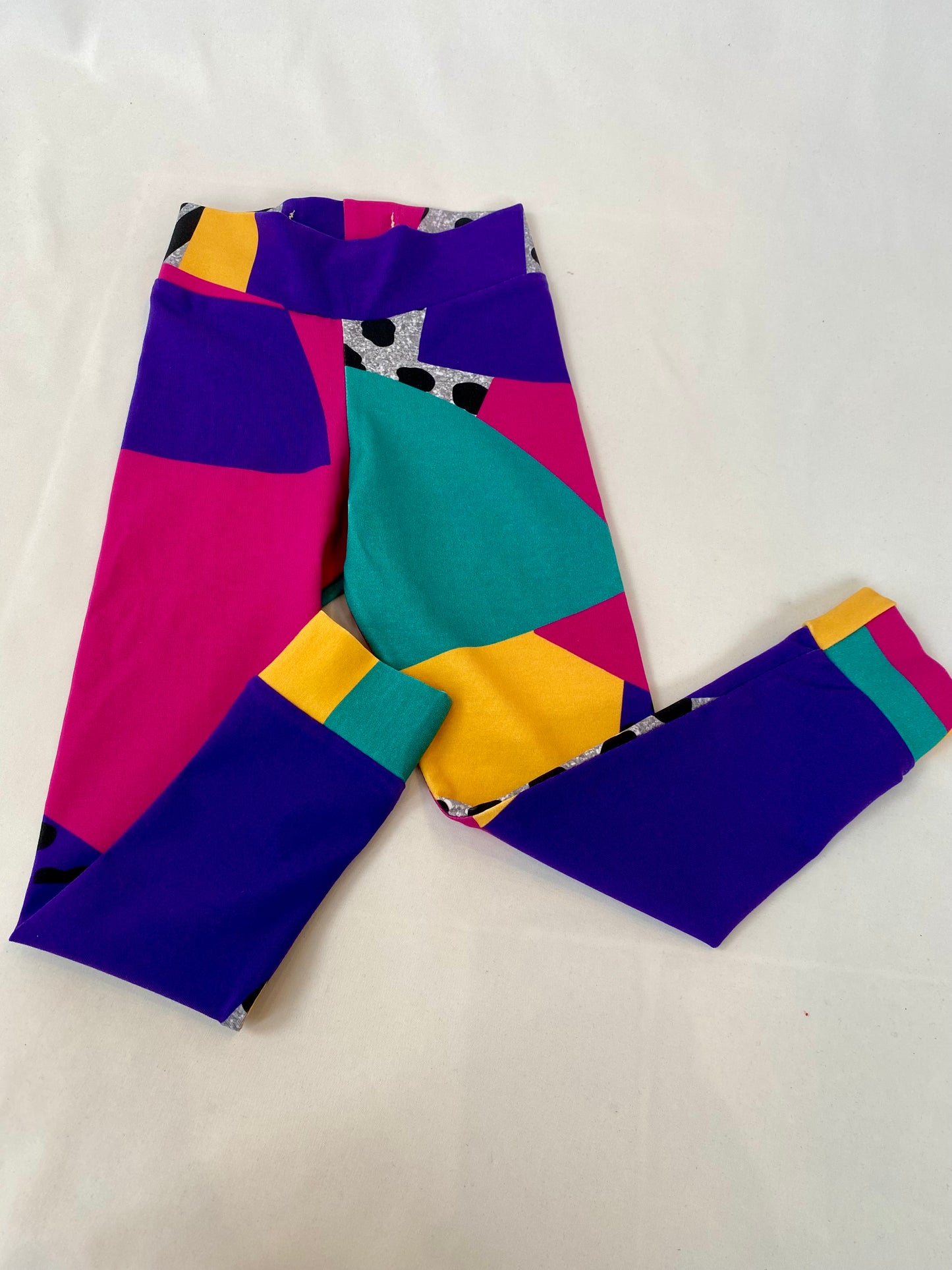 Retro Ski Shapes Leggings