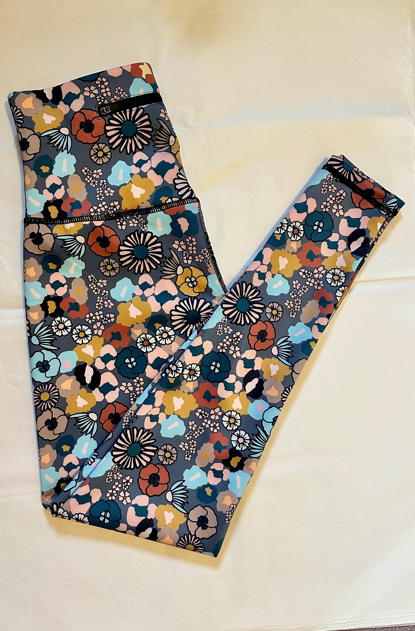 Ladies Leopard Print Flowers Leggings - Size XS